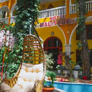3* Hotel Mali I Robit